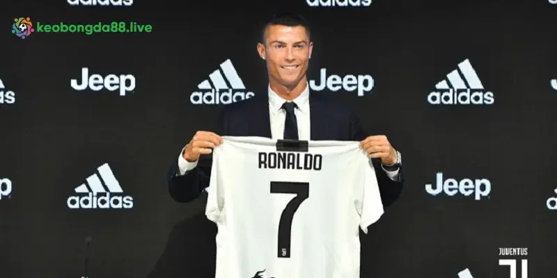 Chuyển nhượng cầu thủ là gì?