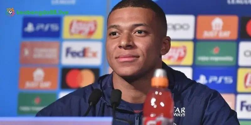 Kylian Mbappé thương vụ kỷ lục tại PSG